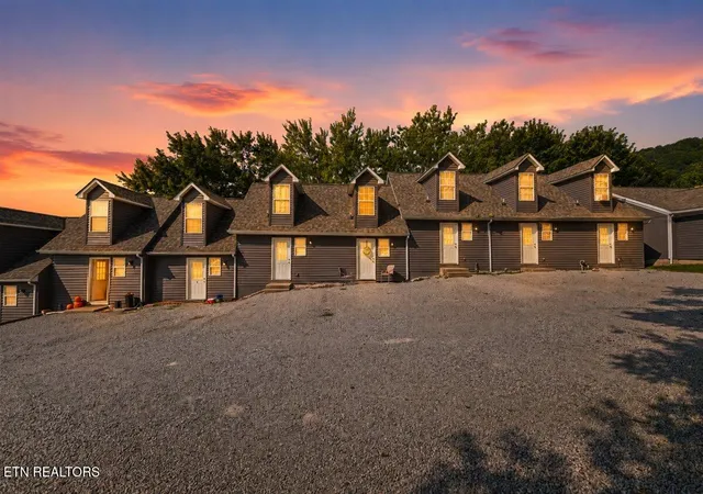 31st image of 402 E Forrest St, La Follette, TN 37766 | MLS# 1351833