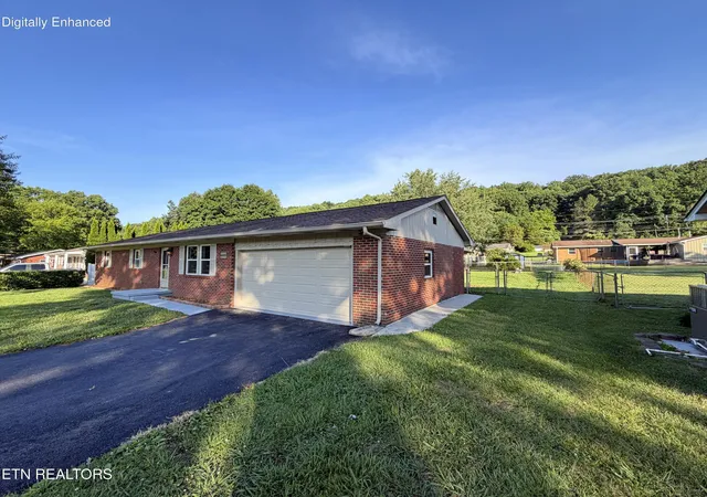 Photo 1 of Single family home for sale at 4408 Genny Lynn Dr, Knoxville, TN 37918 | MLS# 1346050 | Listing updated on 2026-09-18