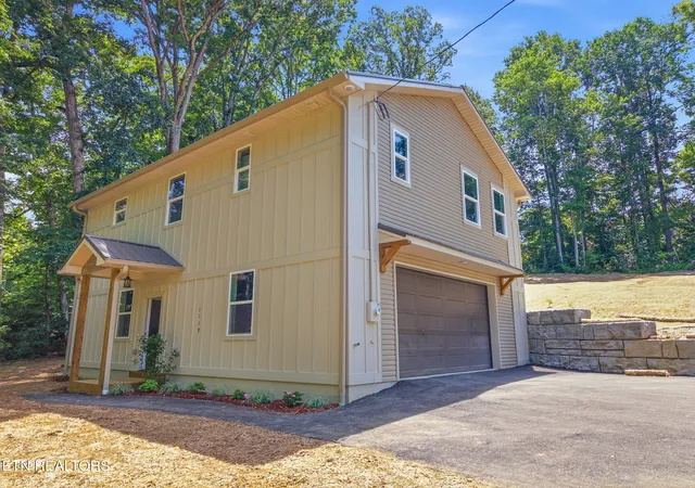 Photo 3 of Single family home for sale at 1119 Chris Wood Dr, Seymour, TN 37865 | MLS# 1346150 | Listing updated on 2026-10-03
