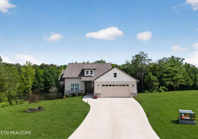 Photo 2 of Single family home for sale at 930 Loblolly Ln, Maryville, TN 37801 | MLS# 1346180 | Listing updated on 2026-07-30