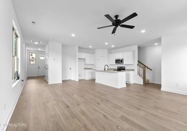 Photo 3 of Single family home for sale at 1626 Bennett Village Dr, Maryville, TN 37804 | MLS# 1346247 | Listing updated on 2026-09-26