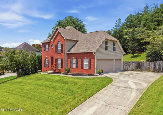 Photo 2 of Sale Pending at 5669 Eagle Crst Ln, Knoxville, TN 37921 | MLS# 1350220 | Listing updated on 2026-09-08