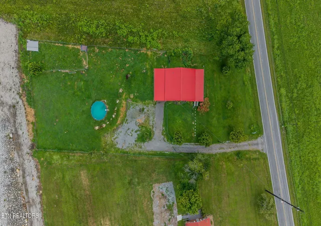 26th image of 1527 Main St, Maynardville, TN 37807 | MLS# 1350201