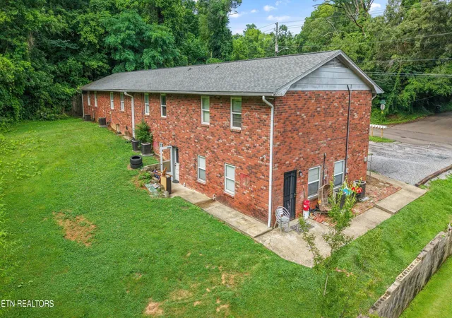 3rd image of 310 Gilbert Ln, Knoxville, TN 37920 | MLS# 1347141