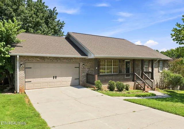 1st image of 1109 Willow Creek Cir, Maryville, TN 37804 | MLS# 1352436