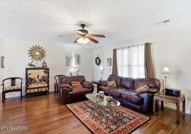 5th image of 2953 Oak Top Ct, Kodak, TN 37764 | MLS# 1350997