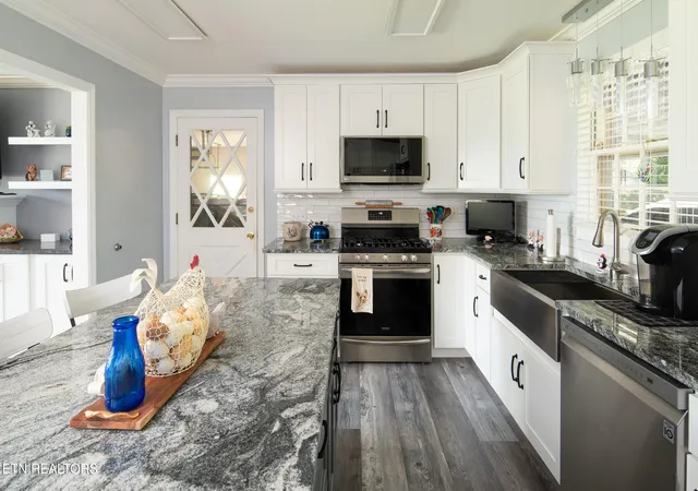 Photo 4 of Single family home for sale at 101 Westwood Dr, Clinton, TN 37716 | MLS# 1348309 | Listing updated on 2026-10-07