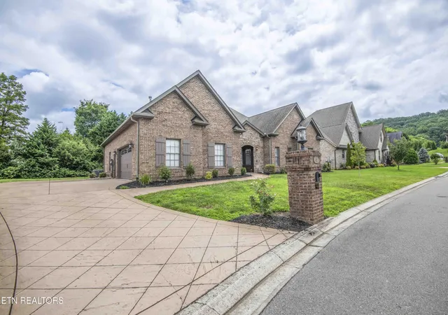 Photo 2 of Single family home for sale at 7112 Marlee Park Blvd, Knoxville, TN 37921 | MLS# 1347530 | Listing updated on 2026-07-27