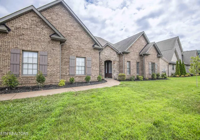 Photo 3 of Single family home for sale at 7112 Marlee Park Blvd, Knoxville, TN 37921 | MLS# 1347530 | Listing updated on 2026-07-27