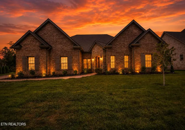 Photo 3 of Single family home for sale at 7112 Marlee Park Blvd, Knoxville, TN 37921 | MLS# 1347530 | Listing updated on 2026-07-27