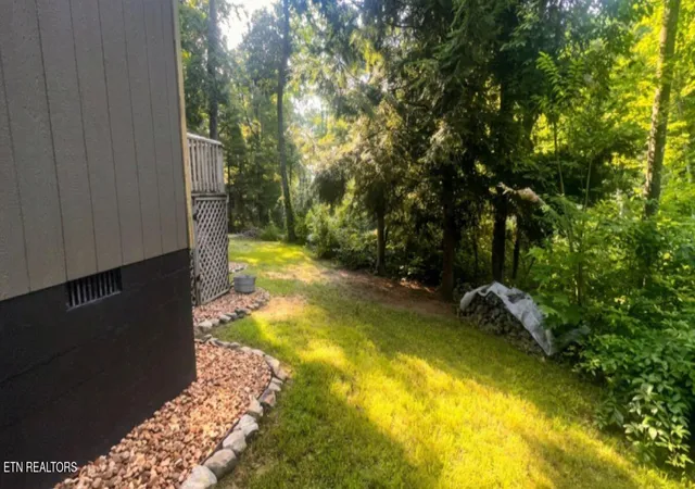 Photo 3 of Single family home for sale at 6 Diane Cir, Crossville, TN 38572 | MLS# 1347083 | Listing updated on 2026-09-10