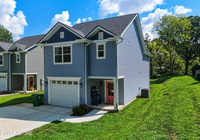 Photo 1 of Sale Pending at 745 Maple Grv St, Maryville, TN 37801 | MLS# 1347580 | Listing updated on 2026-08-20