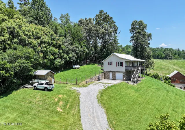 3rd image of 1800 Mountain Ridge Rd, Newport, TN 37821 | MLS# 1347149