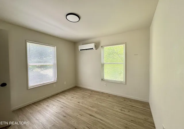 Photo 2 of Single family home for sale at 1812 Rosedale Ave, Knoxville, TN 37915 | MLS# 1347338 | Listing updated on 2026-09-01