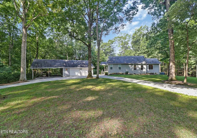Photo 3 of Sale Pending at 227 Avondale Ln, Sparta, TN 38583 | MLS# 1348979 | Listing updated on 2026-08-03