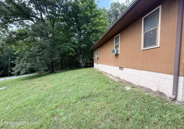 3rd image of 445 Deer Trail Cir, New Tazewell, TN 37825 | MLS# 1347348