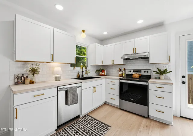 Photo 4 of Single family home for sale at 6015 John May Dr, Knoxville, TN 37921 | MLS# 1348467 | Listing updated on 2026-09-15