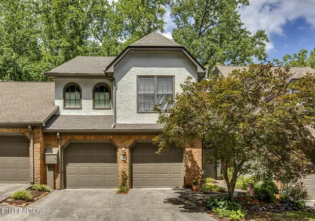 Photo 1 of Single family home for sale at 807 Ethans Glen Dr, Knoxville, TN 37923 | MLS# 1348639 | Listing updated on 2026-07-29