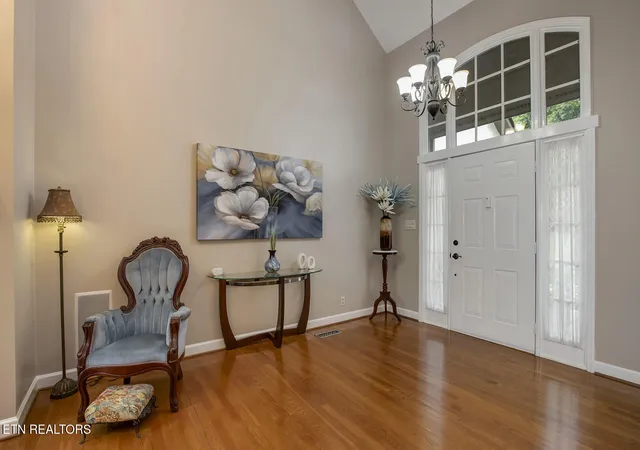Photo 4 of Single family home for sale at 807 Ethans Glen Dr, Knoxville, TN 37923 | MLS# 1348639 | Listing updated on 2026-07-29