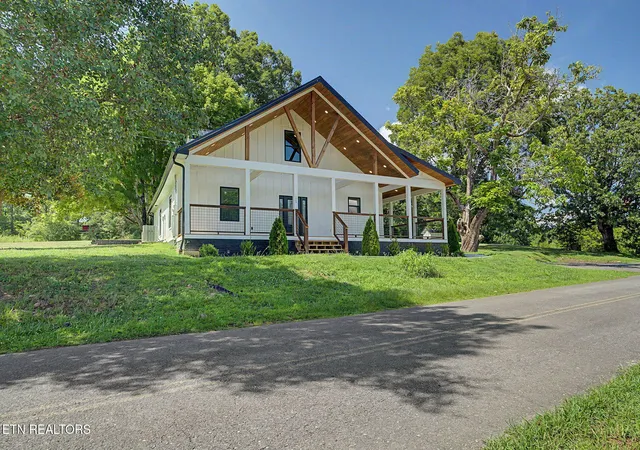 2nd image of 1545 Slover Springs Rd, Dandridge, TN 37725 | MLS# 1349259