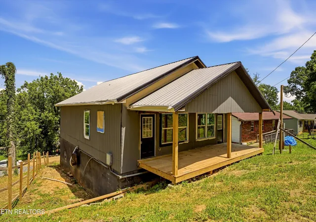 2nd image of 4239 Lilac Ave, Knoxville, TN 37914 | MLS# 1347503