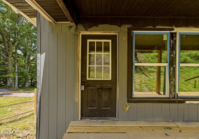 Listing Photo 4 - Condo for sale in building located at 4239 Lilac Ave, Knoxville, TN 37914