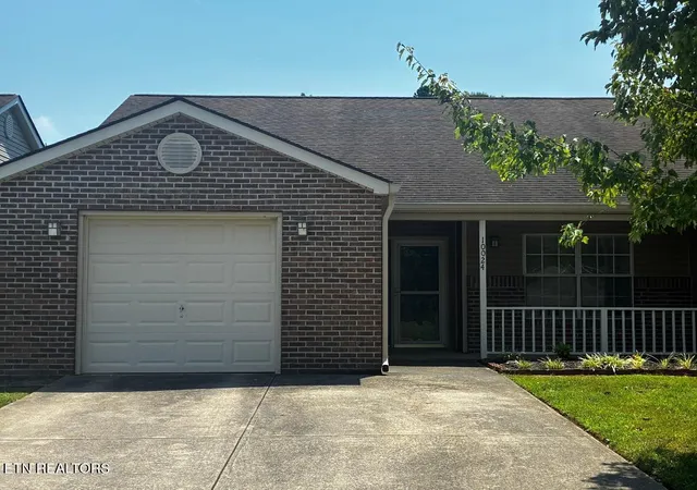 Photo 2 of Single family home for sale at 10024 Greylock Way, Knoxville, TN 37931 | MLS# 1347639 | Listing updated on 2026-09-11