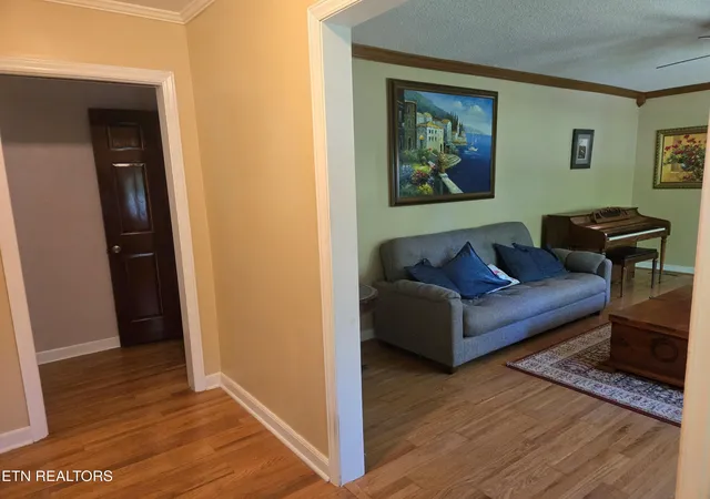 4th image of 380 Vine Ave, Oneida, TN 37841 | MLS# 1350901