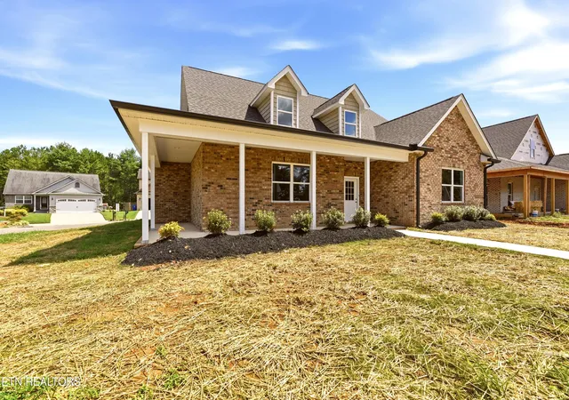 2nd image of 162 Crossroads Blvd, Oak Ridge, TN 37830 | MLS# 1347656