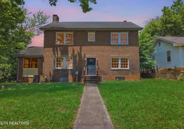 Photo 1 of Single family home for sale at 1243 Exeter Ave, Knoxville, TN 37921 | MLS# 1347654 | Listing updated on 2026-09-01