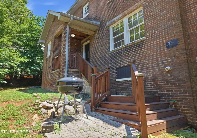 Photo 3 of Single family home for sale at 1243 Exeter Ave, Knoxville, TN 37921 | MLS# 1347654 | Listing updated on 2026-09-01