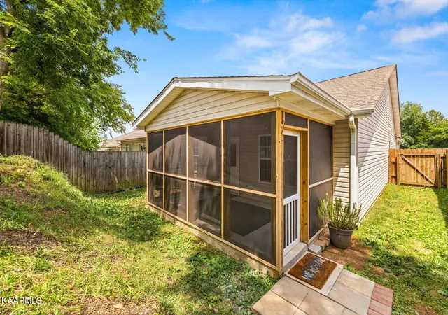 15th image of 3373 Cummins Ln, Knoxville, TN 37921 | MLS# 1348363
