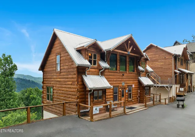 4th image of 244 Stone Fence Ln, Gatlinburg, TN 37738 | MLS# 1347911