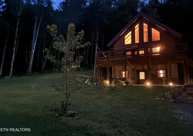 Photo 4 of Single family home for sale at 3336 Waldens Crk Rd, Sevierville, TN 37862 | MLS# 1347782 | Listing updated on 2026-09-21