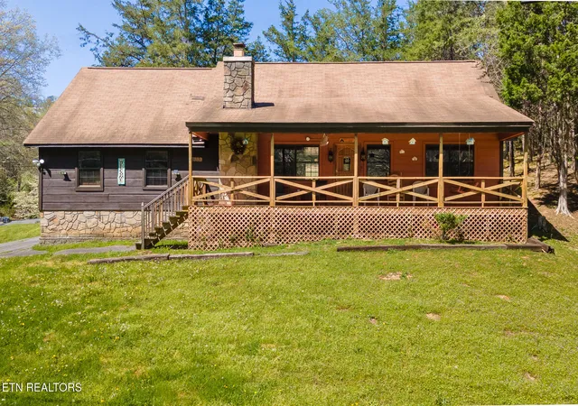 Photo 1 of Single family home for sale at 833 Union Hl Dr, Sevierville, TN 37876 | MLS# 1348300 | Listing updated on 2026-09-30