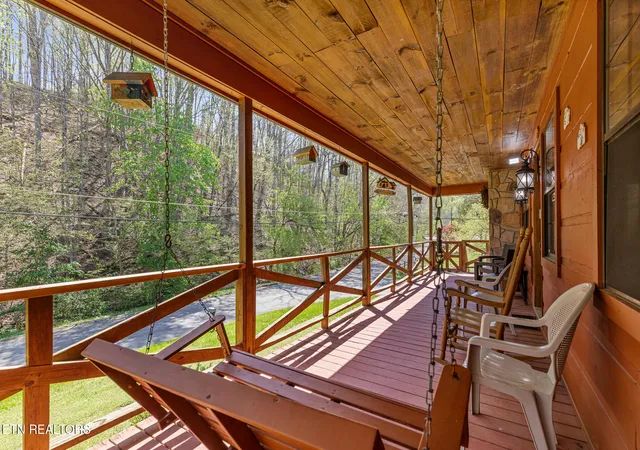 Photo 4 of Single family home for sale at 833 Union Hl Dr, Sevierville, TN 37876 | MLS# 1348300 | Listing updated on 2026-09-30