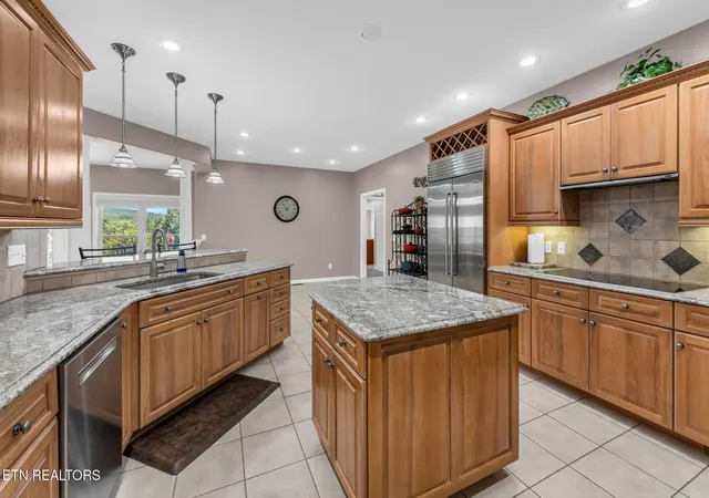 Photo 3 of Single family home for sale at 120 Valarian Dr, Crossville, TN 38558 | MLS# 1348659 | Listing updated on 2026-09-08