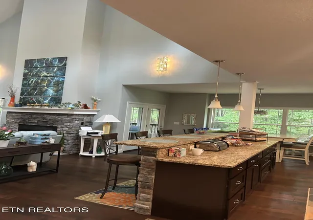 2nd image of 346 Red Oak Dr, Oneida, TN 37841 | MLS# 1348086