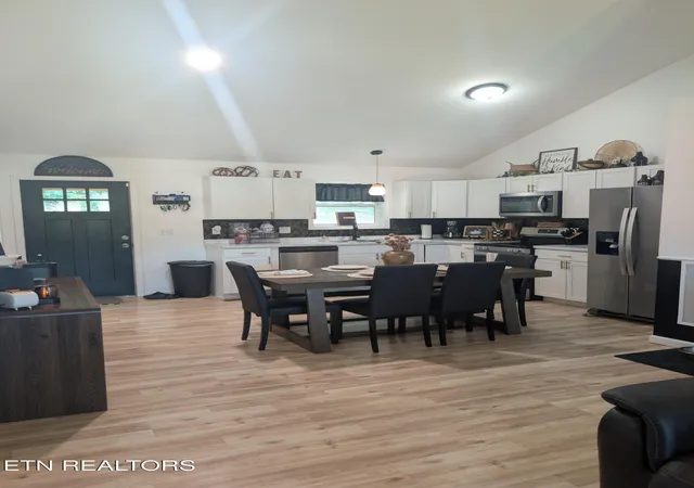 2nd image of 150 Hatmaker Ridge Rd, Jacksboro, TN 37757 | MLS# 1347948
