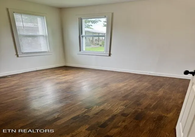 20th image of 405 Greenwood Cir, Madisonville, TN 37354 | MLS# 1347967