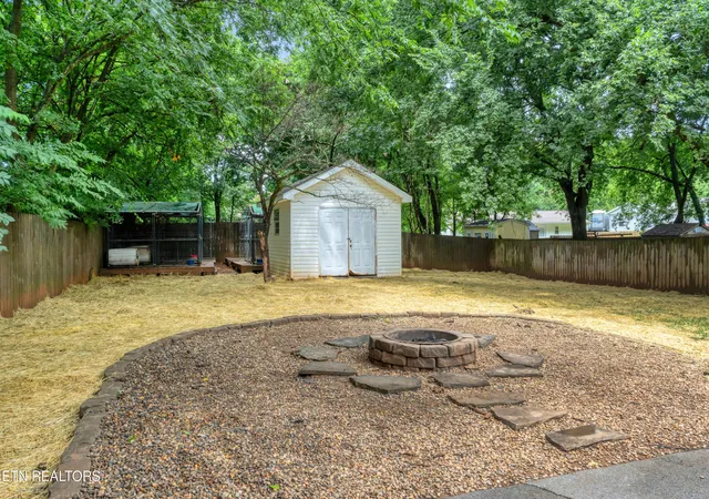 Photo 4 of Sale Pending at 312 Incline Ln, Maryville, TN 37804 | MLS# 1348235 | Listing updated on 2026-09-18