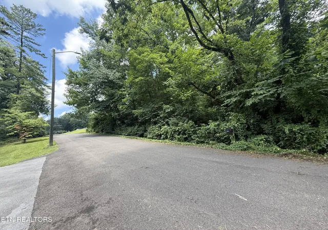 Photo 4 of Land for sale at 4907 Parva Dr, Knoxville, TN 37914 | MLS# 1349066 | Listing updated on 2026-09-16