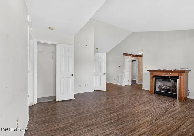 Photo 3 of Single family home for sale at 4258 Saint Lucia Ln, Knoxville, TN 37921 | MLS# 1348236 | Listing updated on 2026-08-11