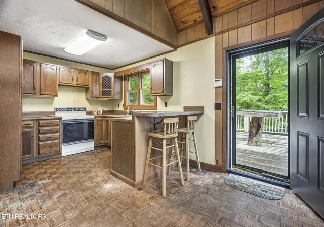Photo 4 of Single family home for sale at 1068 Lower Alpine Way, Gatlinburg, TN 37738 | MLS# 1348321 | Listing updated on 2026-08-25