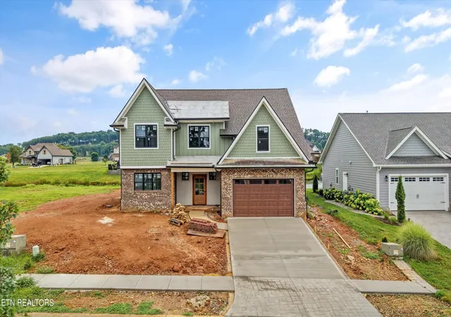 Photo 1 of Single family home for sale at 496 Ironwood Ln, Loudon, TN 37774 | MLS# 1348401 | Listing updated on 2026-09-27
