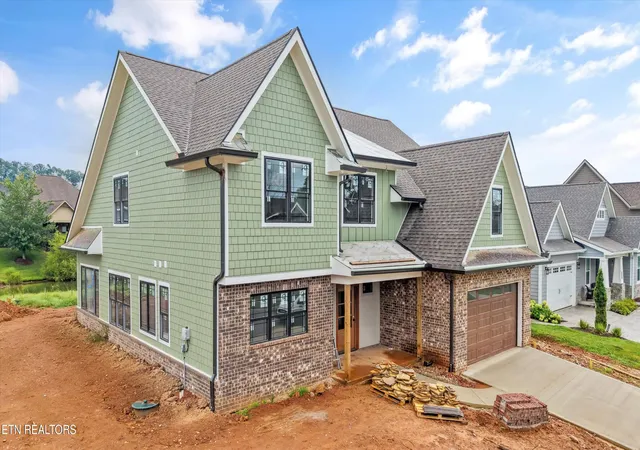 Photo 3 of Single family home for sale at 496 Ironwood Ln, Loudon, TN 37774 | MLS# 1348401 | Listing updated on 2026-09-27
