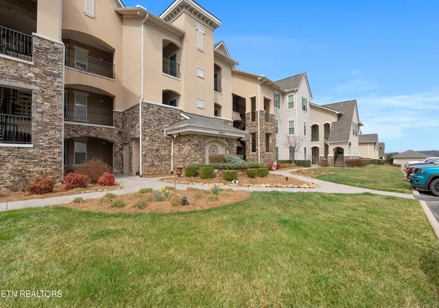 35th image of 555 Rarity Bay Pkwy #101, Vonore, TN 37885 | MLS# 1348090