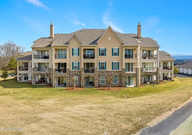 Photo 3 of Single family home for sale at 555 Rarity Bay Pkwy #101, Vonore, TN 37885 | MLS# 1348090 | Listing updated on 2026-07-24