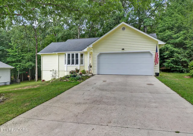 1st image of 13 Dalton Ter, Crossville, TN 38558 | MLS# 1348903