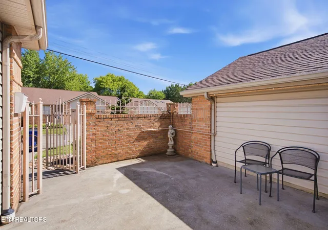 Photo 3 of Single family home for sale at 9520 Hyacinth Way, Knoxville, TN 37923 | MLS# 1348290 | Listing updated on 2026-08-26
